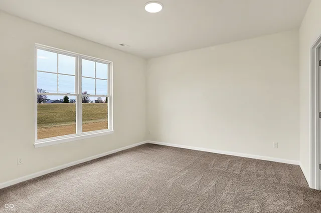 $274,175 | 1627 Clover Xing Drive, Greenfield, IN 46140