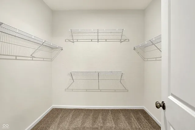 $274,175 | 1627 Clover Xing Drive, Greenfield, IN 46140