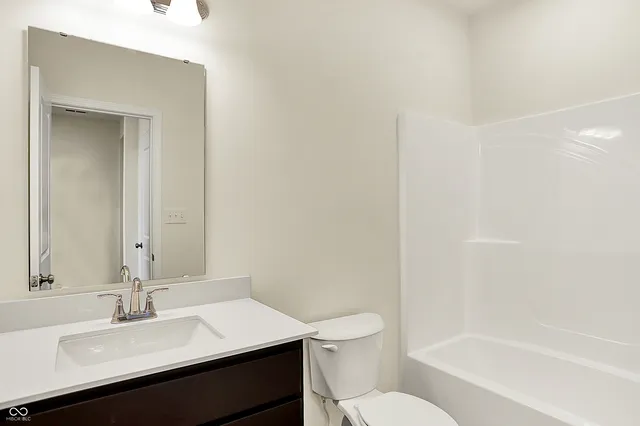 $274,175 | 1627 Clover Xing Drive, Greenfield, IN 46140