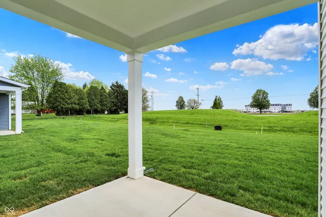 $274,175 | 1627 Clover Xing Drive, Greenfield, IN 46140