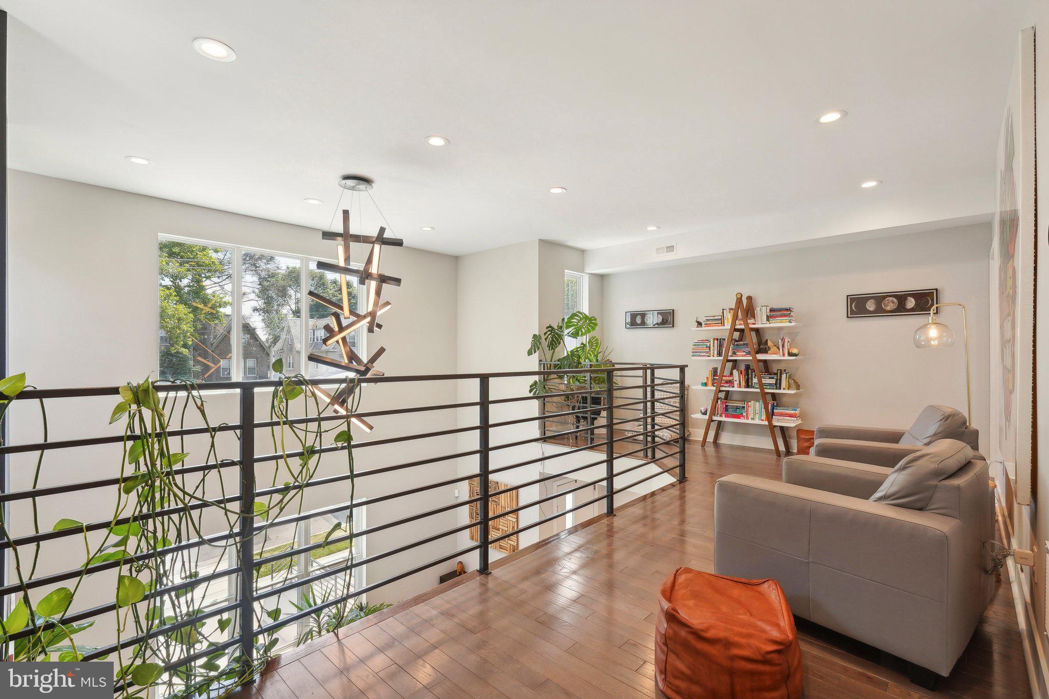 5305 Gainor Road Philadelphia, PA 19131 - Photo 19 of 59 Gallery Image 19