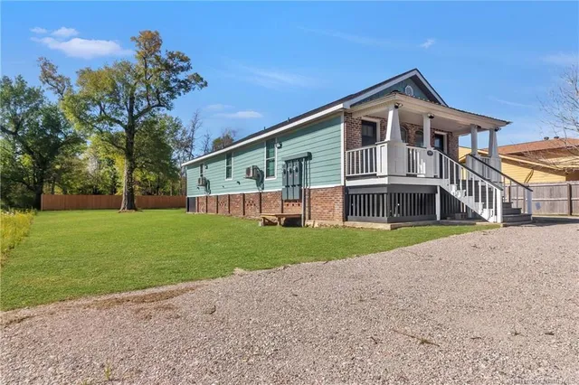 $210,000 | 3042 Opelousas Street, Lake Charles, LA 70615