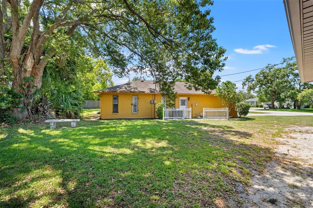 1068 Tryon Circle Spring Hill, FL 34606 - Photo 28 of 35