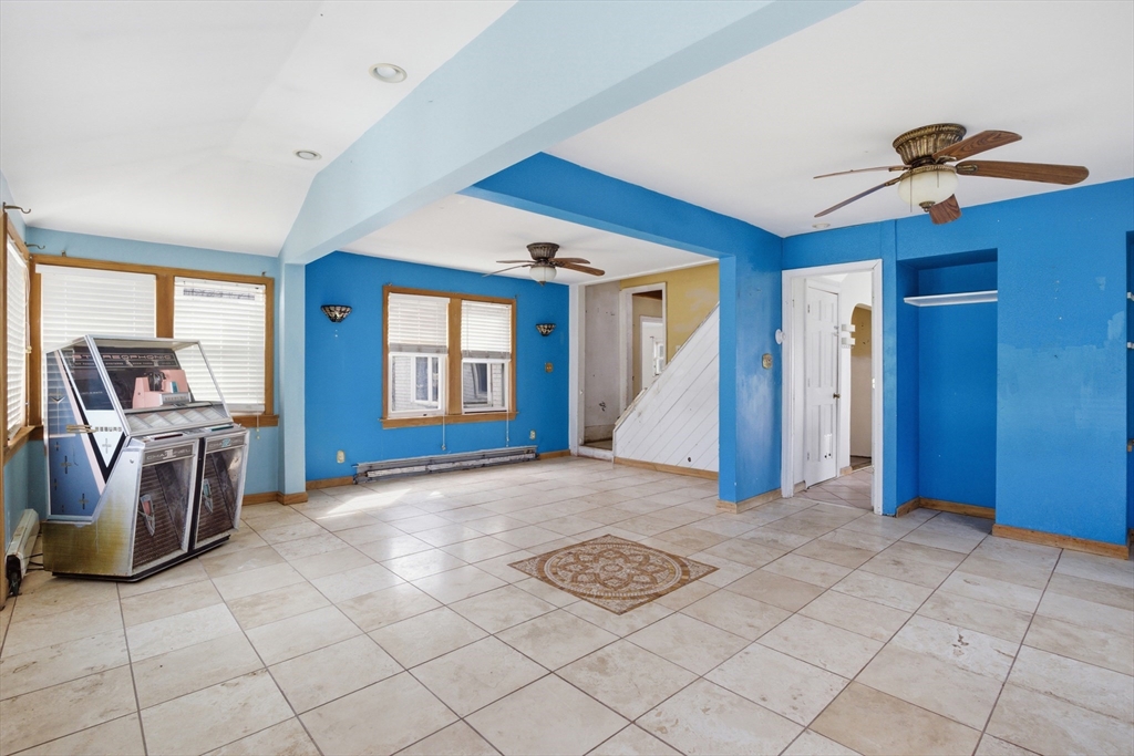 53 Mt Avenue Worcester, MA 01606 - Photo 8 of 29