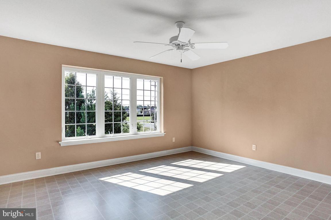 664 Woodfield Drive Lititz, PA 17543 - Photo 14 of 20 Gallery Image 14