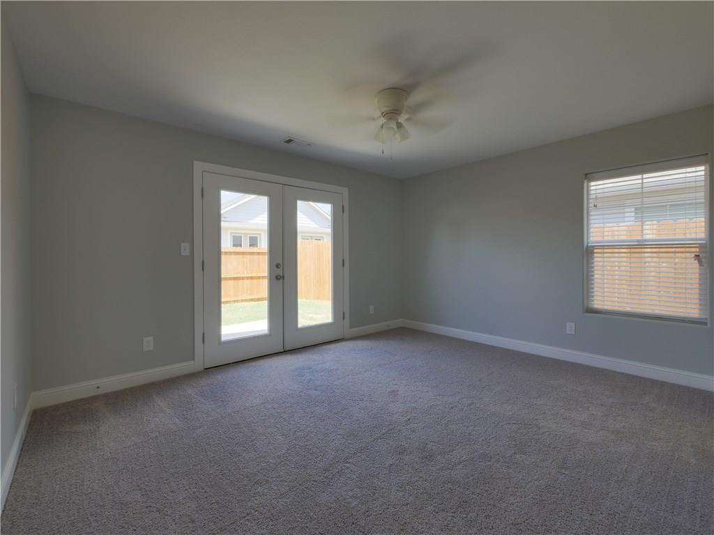 605 East Carter Street Sherman, TX 75090 - Photo 6 of 10 an empty room with a window