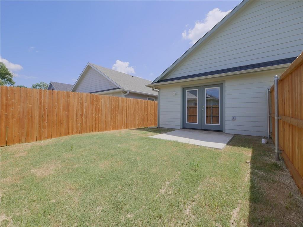 605 East Carter Street Sherman, TX 75090 - Photo 8 of 10 a view of a backyard