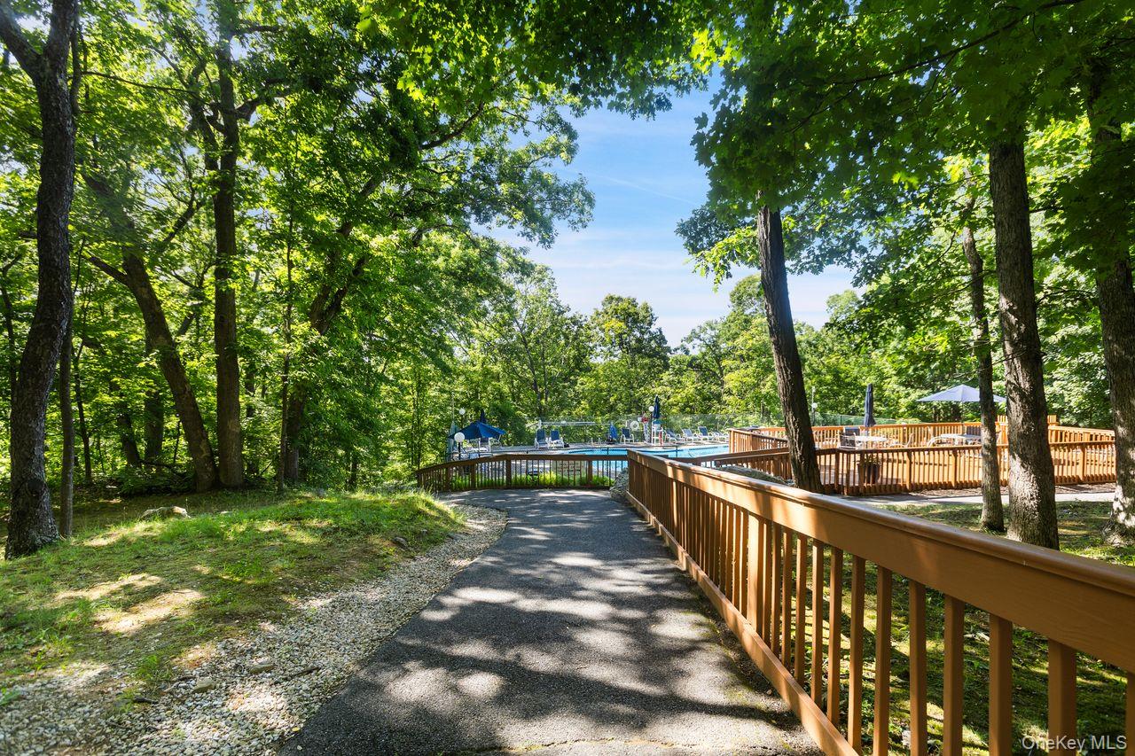 150 Overlook, Unit 5F Peekskill, NY 10566 - Photo 37 of 48