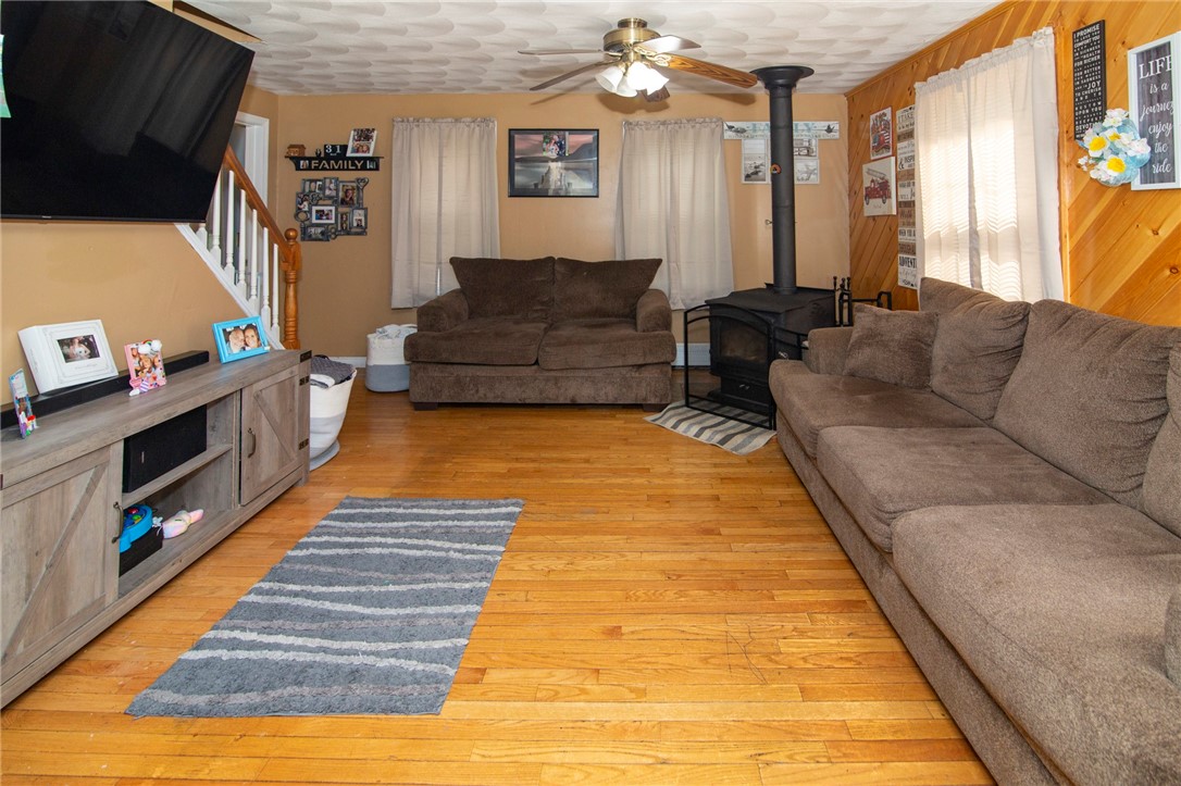 369 Chopmist Hill Road Glocester, RI 02814 - Photo 10 of 19 Gallery Image 10
