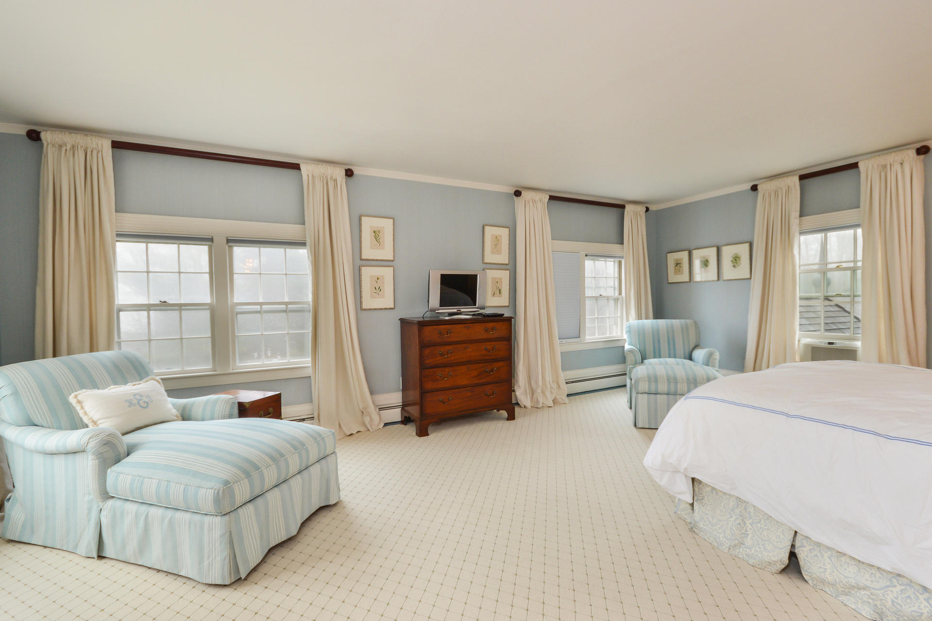 Undisclosed Address Chatham, MA 02633 - Photo 25 of 37 025-Master_Bedroom-3635289-medium