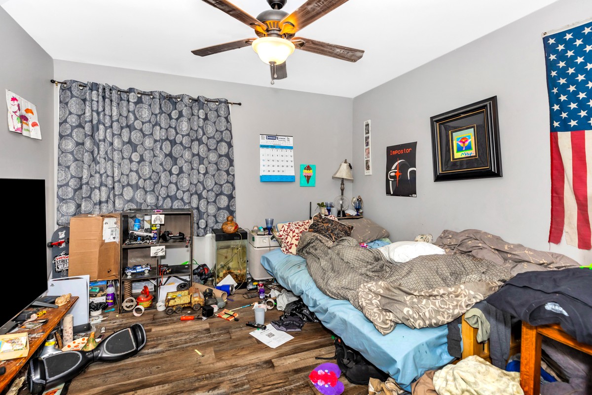 113 Elliot Road Ardmore, TN 38449 - Photo 15 of 25 a living room with furniture and a fireplace