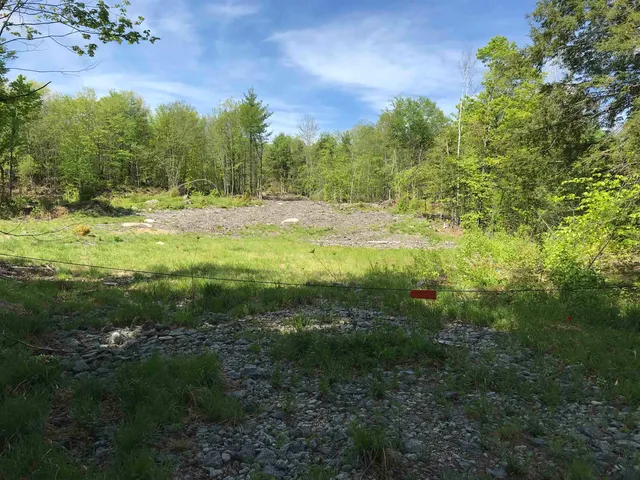 $499,000 | 42-11 Route 9, Stoddard, NH 03464