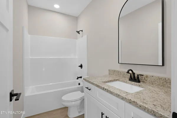 $2,100 | 1024 Wentford Avenue, Sweetwater, TN 37874