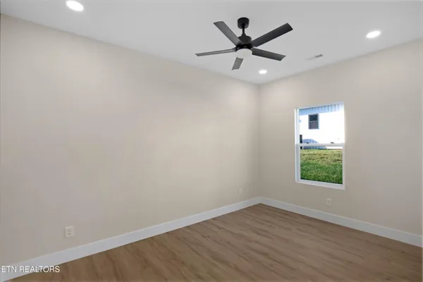 $2,100 | 1024 Wentford Avenue, Sweetwater, TN 37874