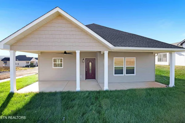 $2,100 | 1024 Wentford Avenue, Sweetwater, TN 37874