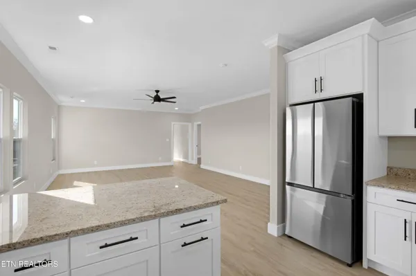 $2,100 | 1024 Wentford Avenue, Sweetwater, TN 37874