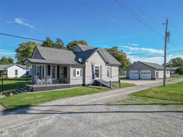 $214,900 | 729 Harrison Street, Hope, IN 47246