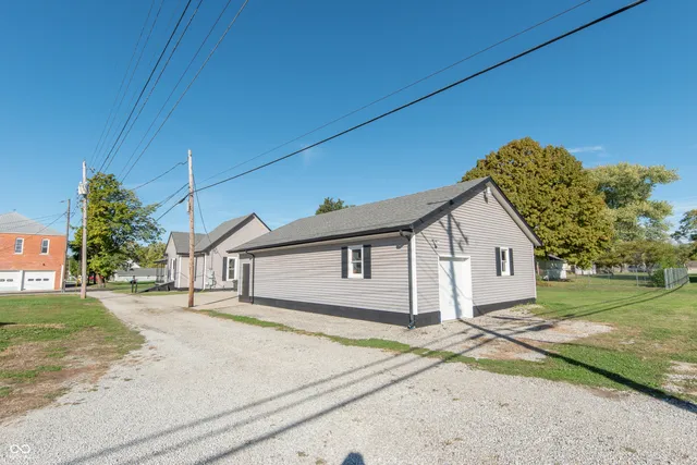 $214,900 | 729 Harrison Street, Hope, IN 47246