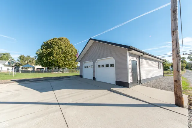 $214,900 | 729 Harrison Street, Hope, IN 47246