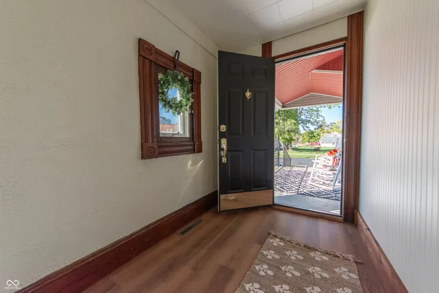 $214,900 | 729 Harrison Street, Hope, IN 47246