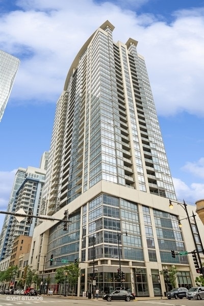100 East 14th Street, Unit 1001 Chicago, IL 60605 - Photo 1 of 22
