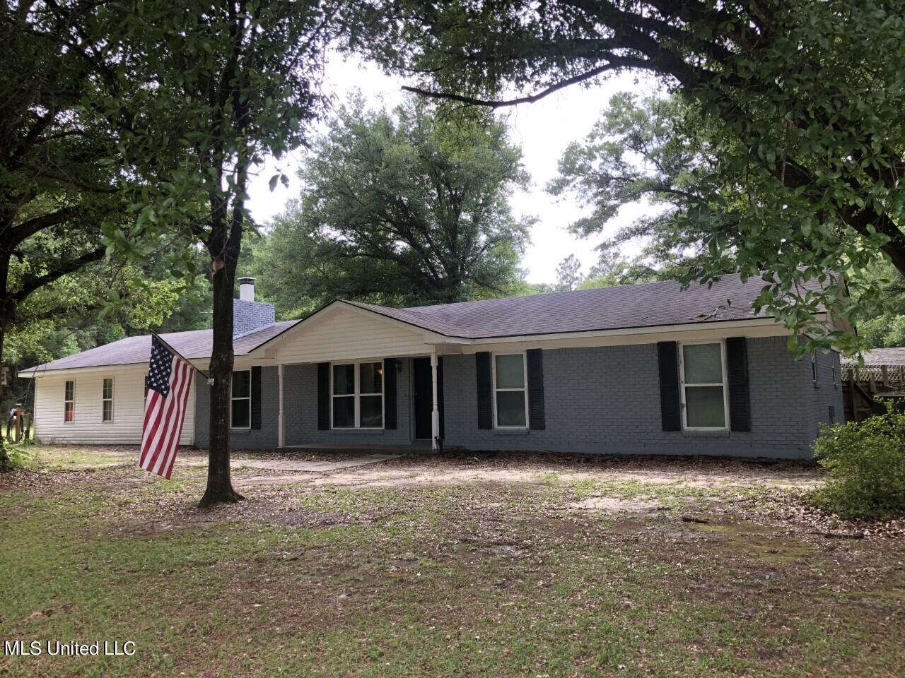 13821 Constitution Road Moss Point, MS 39562 - Photo 1 of 42 photo for Shannon