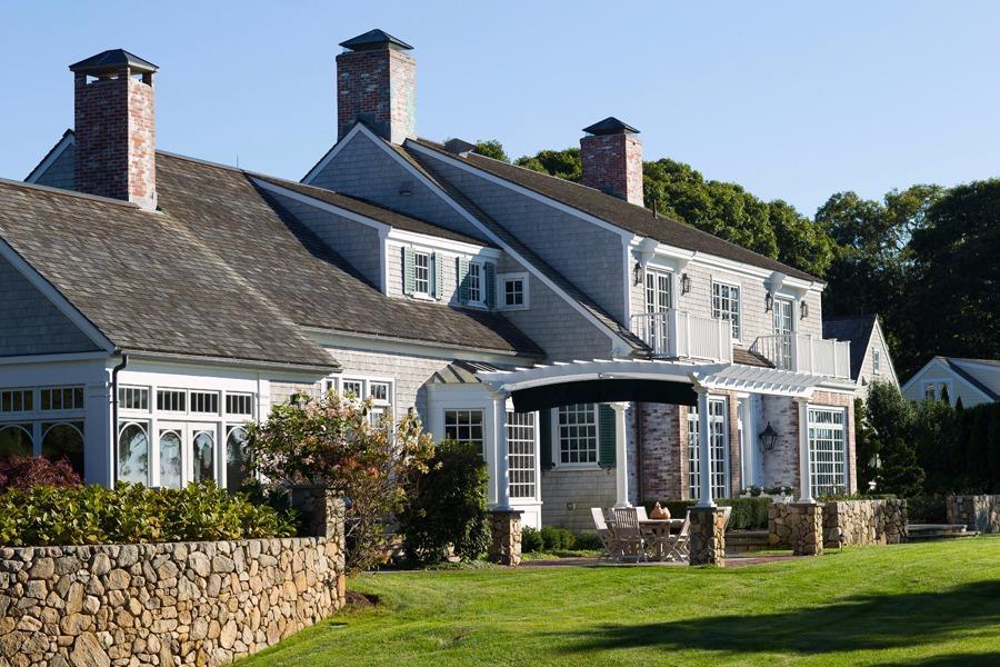 260 North Bay Road Osterville, MA 02655 - Photo 26 of 35 a front view of a house with garden