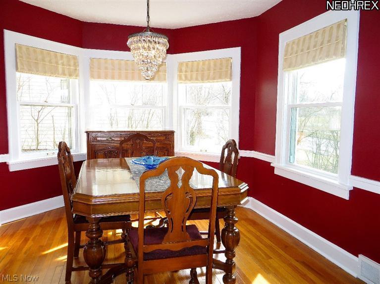 2429 Canterbury Road Cleveland Heights, OH 44118 - Photo 4 of 25