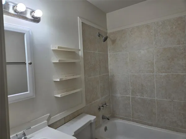 $2,000 | 1617 Meridian Way, Garland, TX 75040