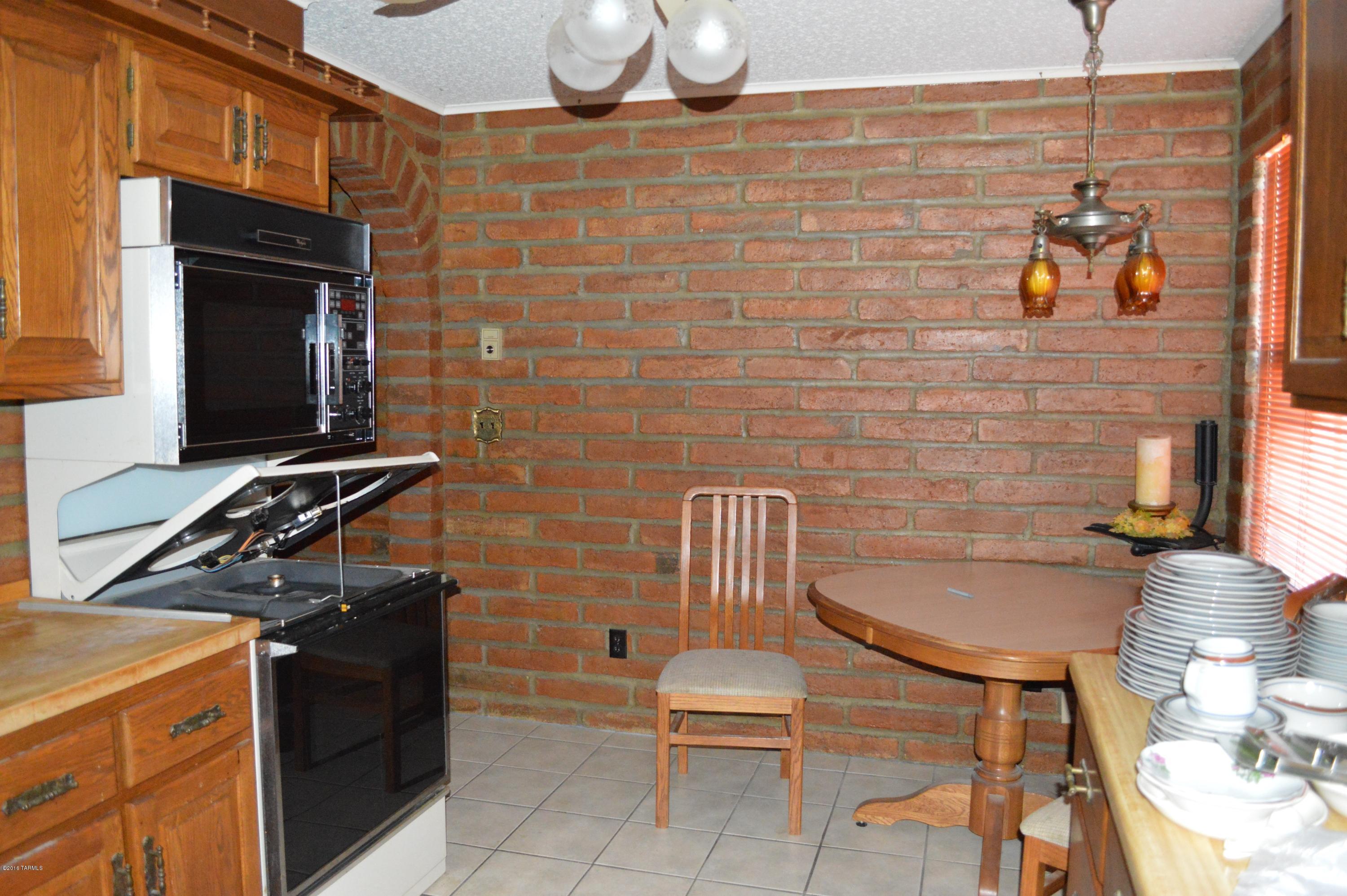38055 South Fraguita Road Arivaca, AZ 85601 - Photo 23 of 29 Gallery Image 23