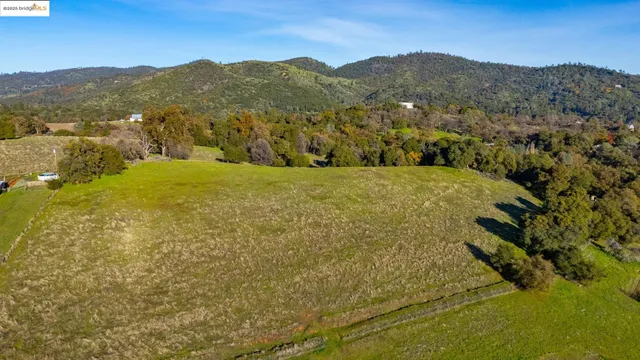a view of an outdoor space and a yard