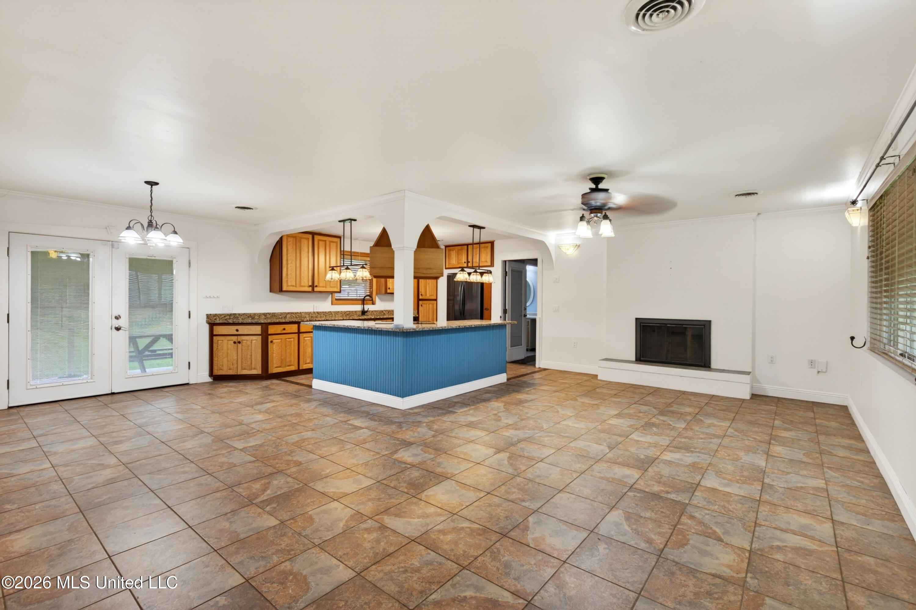 8374 Lakeshore Road Bay St. Louis, MS 39520 - Photo 17 of 47 8374LakeshoreRd.-10