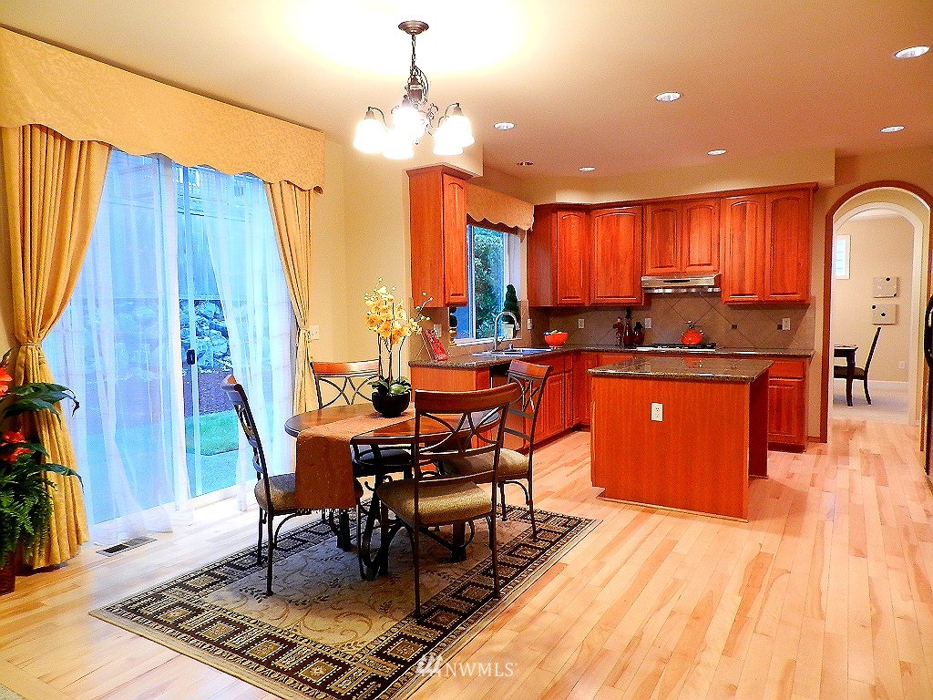 18833 35th Drive Southeast Bothell, WA 98012 - Photo 7 of 21 Gallery Image 7