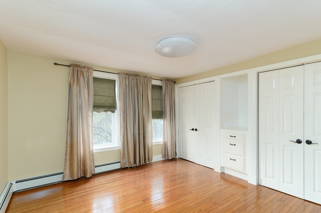 8 Elm Street North Brookfield, MA 01535 - Photo 10 of 37