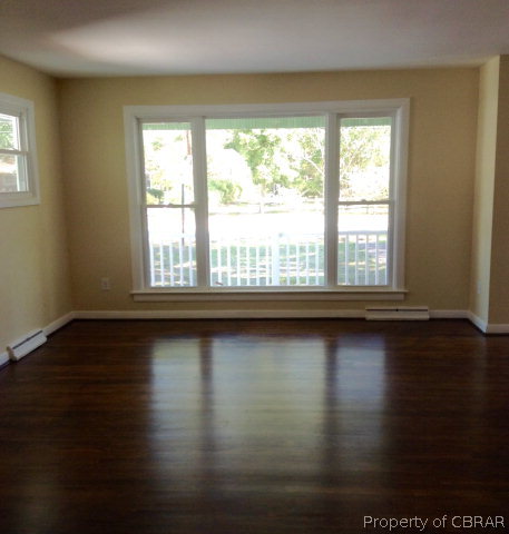 1484 Laurens Road Gloucester Point, VA 23062 - Photo 5 of 36
