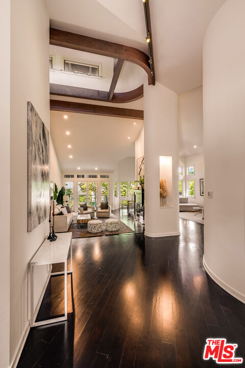 851 Glenmont Avenue Los Angeles, CA 90024 - Photo 5 of 26 a view of a living room and dining room