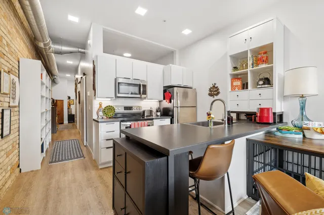 $194,900 | 117 Broadway North, Unit 200, Fargo, ND 58102