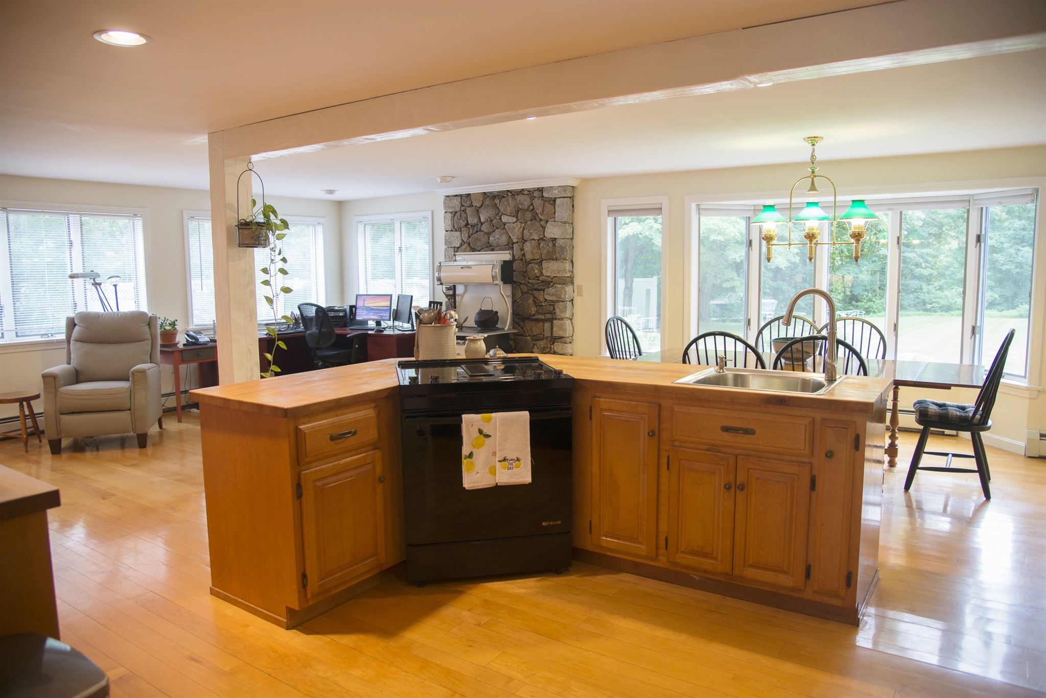 200 Drinkwater Road Hampton Falls, NH 03844 - Photo 8 of 27 Gallery Image 8
