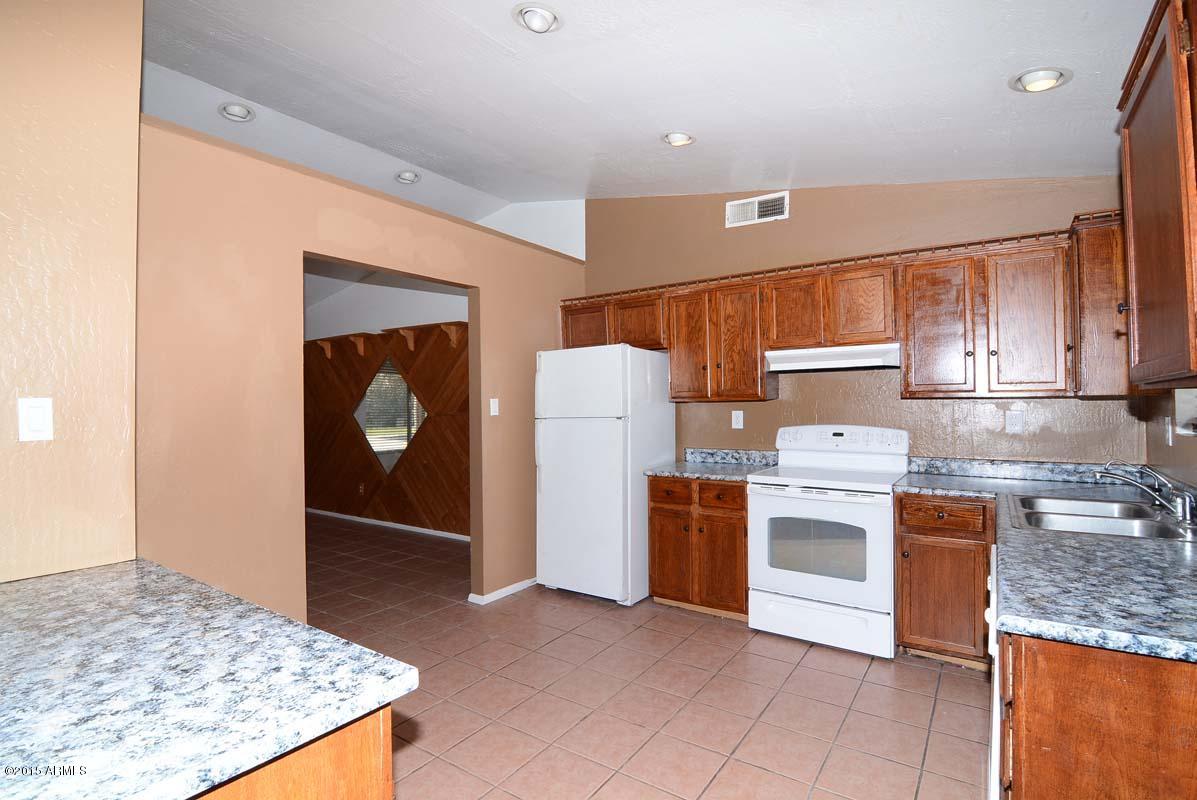 4545 West Boca Raton Road Glendale, AZ 85306 - Photo 8 of 29 Kitchen-Range-1.jpg
