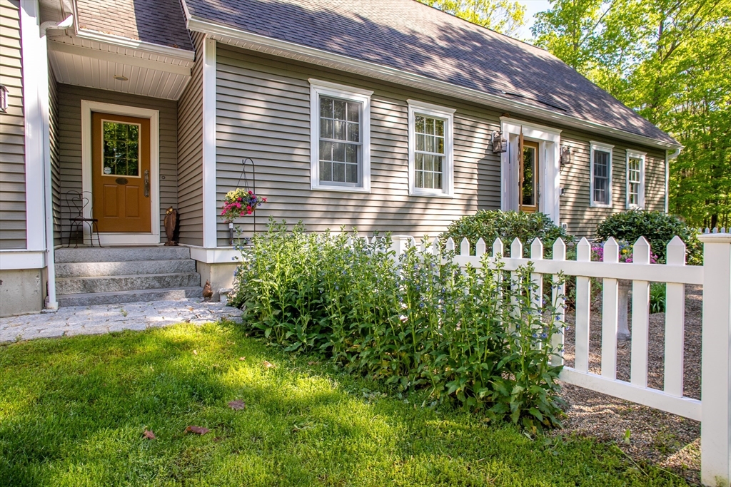 101 High Bridge Road Hubbardston, MA 01452 - Photo 3 of 42 Gallery Image 3