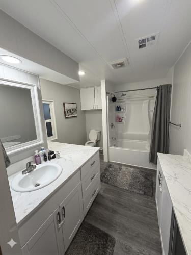 6480 Katherine Road Simi Valley, CA 93065 - Photo 16 of 39