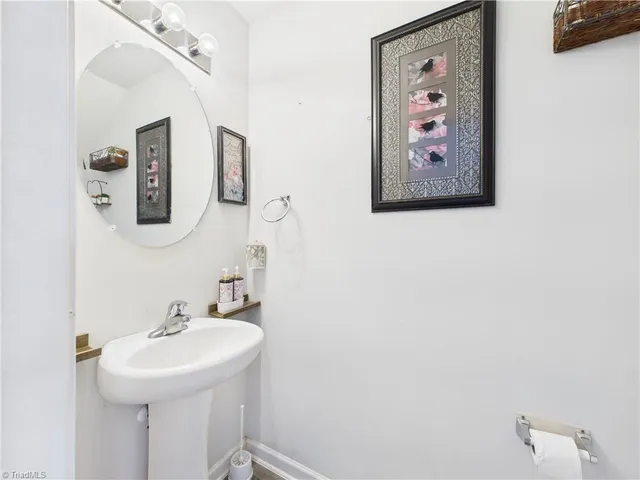 $298,900 | 1531 Robins Nest Drive, Asheboro, NC 27203