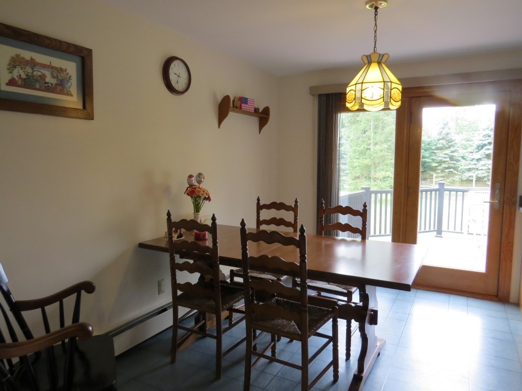 204 Chandler Road Andover, MA 01810 - Photo 5 of 20 Gallery Image 5