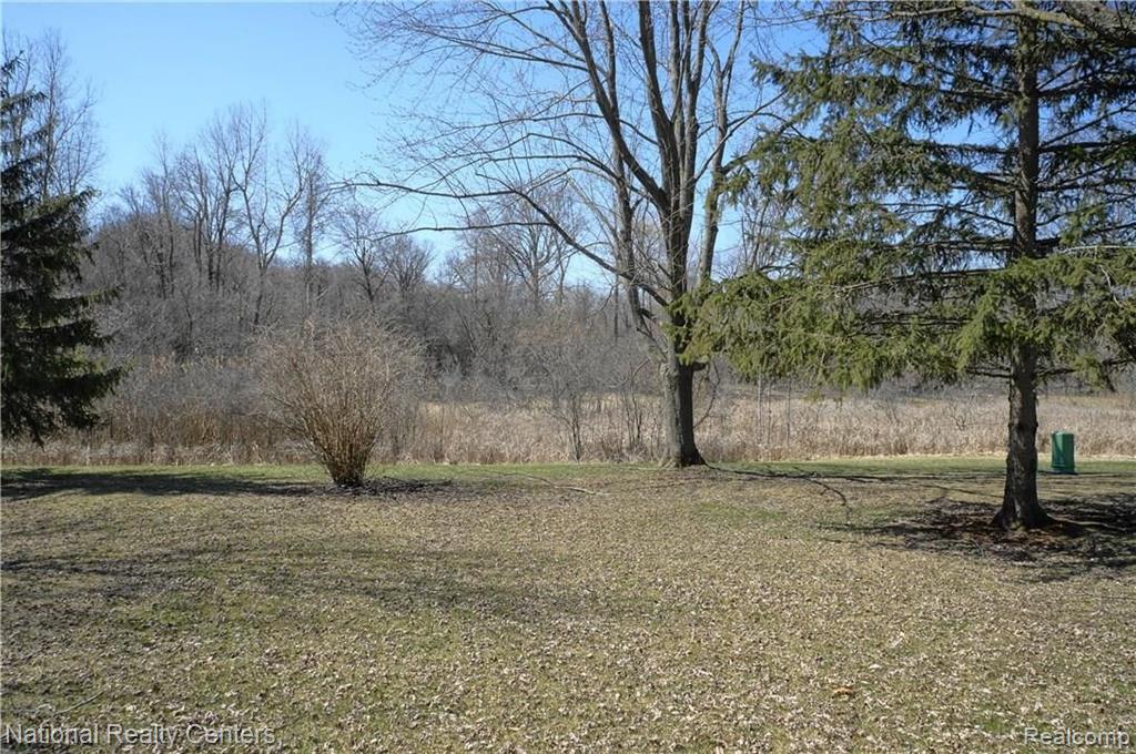 1275 West Fairview Lane Rochester Hills, MI 48306 - Photo 29 of 30