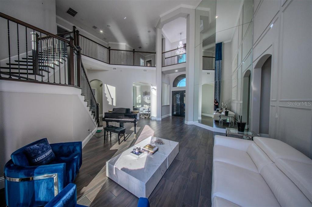 4303 Isabella Circle Windermere, FL 34786 - Photo 24 of 77 a living room with furniture