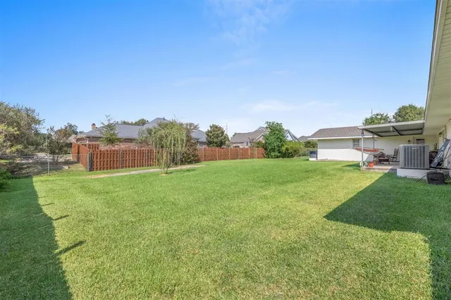 $316,000 | 816 Garden Lane, Lake Charles, LA 70605