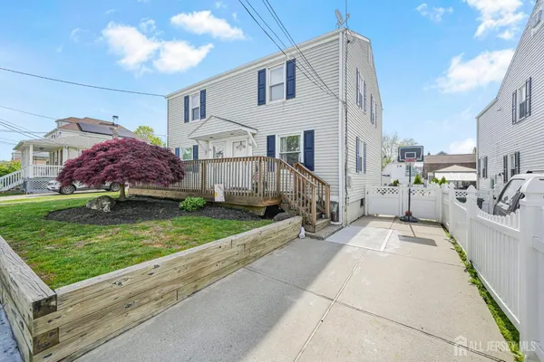 $399,000 | 684 Colgate Avenue, Perth Amboy, NJ 08861