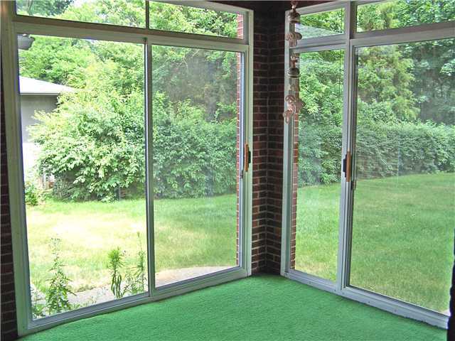 2557 Minerva Lake Road Columbus, OH 43231 - Photo 6 of 18 Gallery Image 6