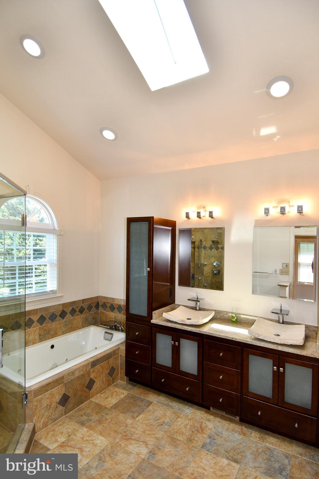 11061 Tottenham Lane Reston, VA 20194 - Photo 46 of 89