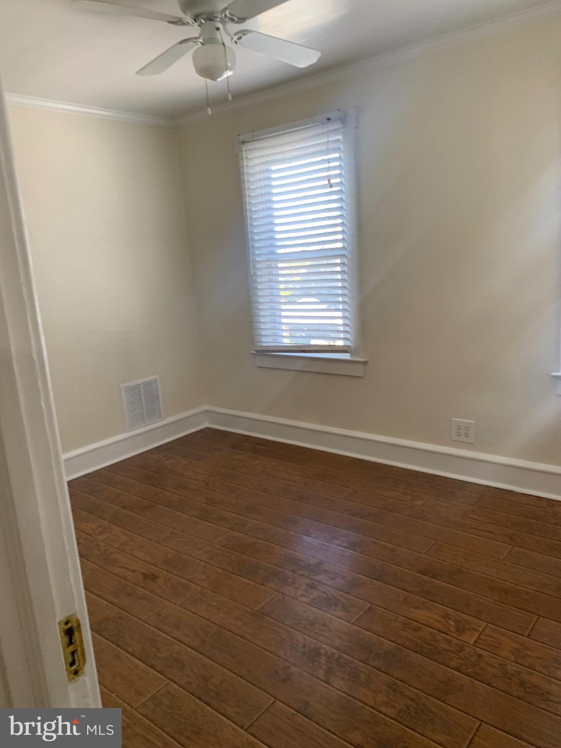 119 Grandview Avenue Pitman, NJ 08071 - Photo 17 of 28 an empty room with a window
